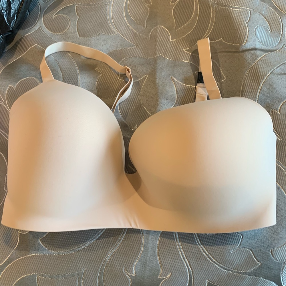 36 DDD Victoria secret lightly lined bra